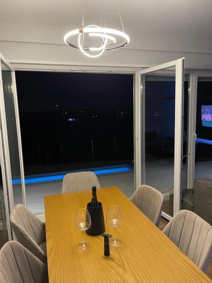Villa 22 Tirana